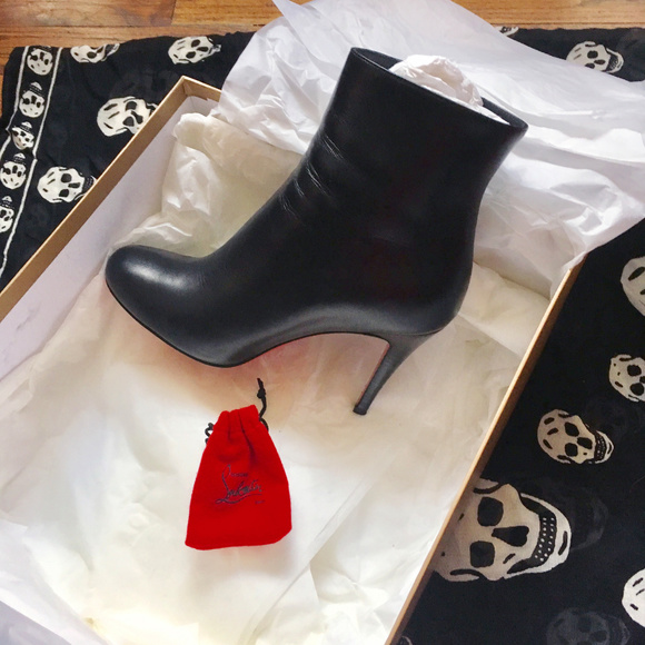 Christian Louboutin Classic Booties, Size 7/37 - Picture 3 of 14
